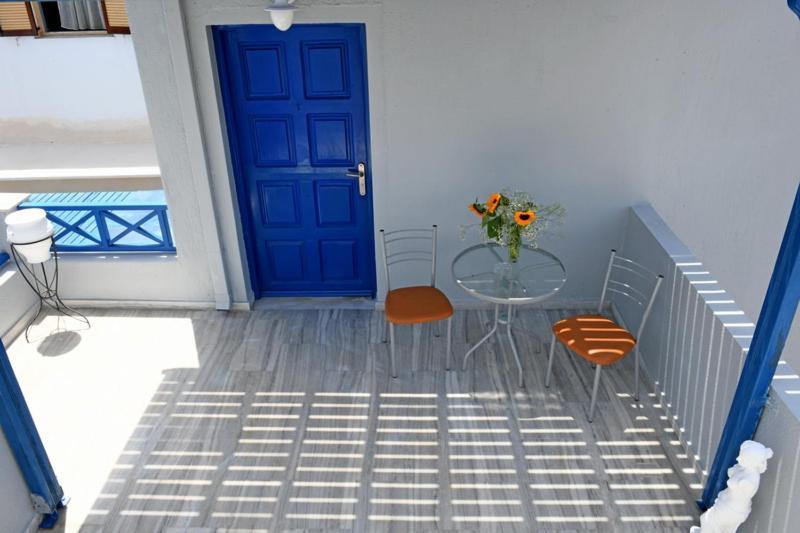 פריסה Lunar Santorini Hotel מראה חיצוני תמונה