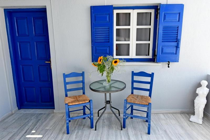 פריסה Lunar Santorini Hotel מראה חיצוני תמונה